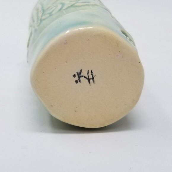Hand Made Stoneware Pottery Cup With Cats Hearts & Paw Prints Signed by KH - Picture 7 of 10